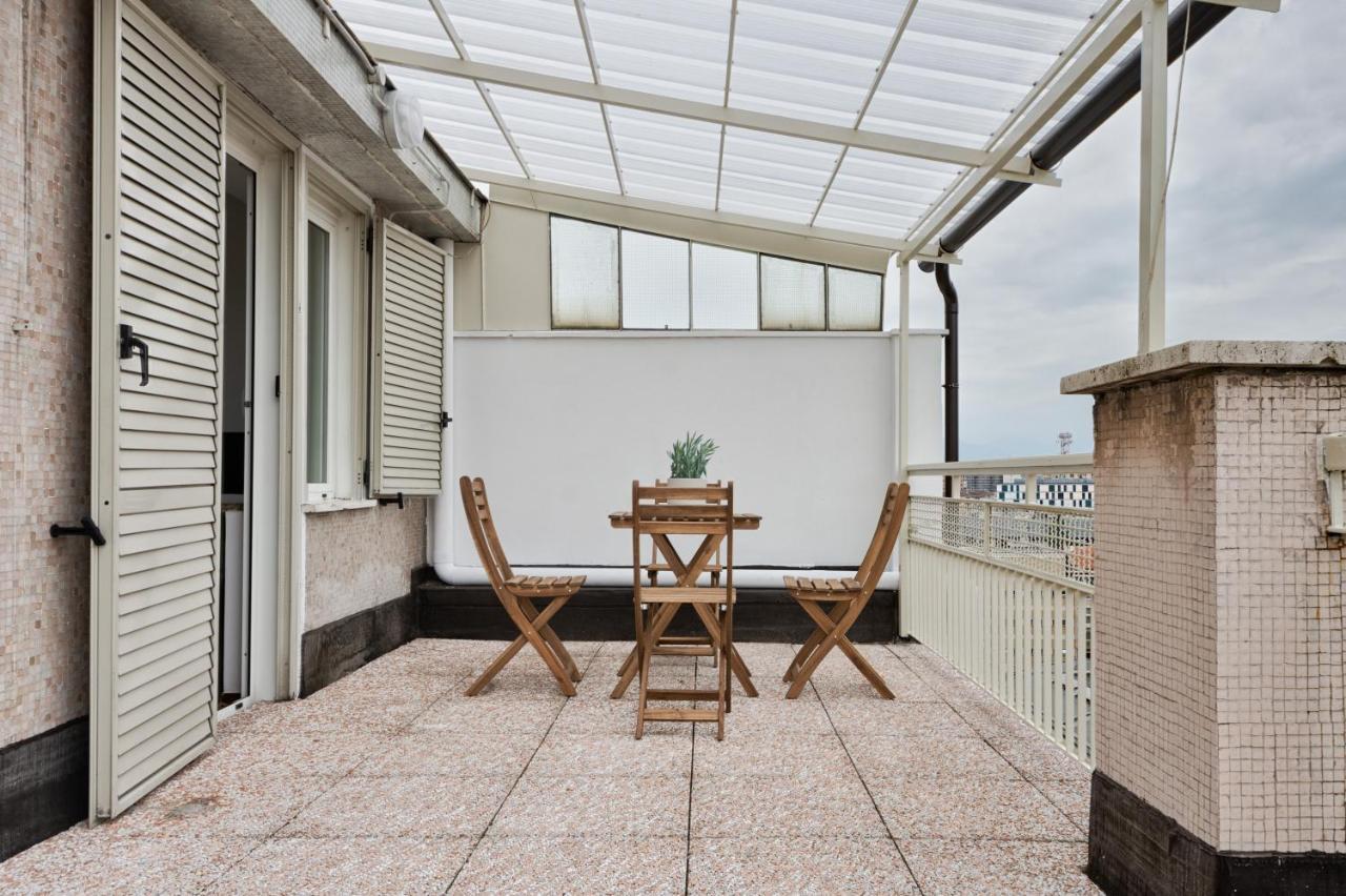 Urban House Carducci - Attic Apartment Торино Екстериор снимка
